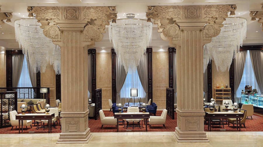 Sheraton Grand Pune Bund Garden Hotel