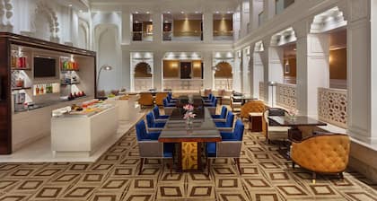 Sheraton Grand Pune Bund Garden Hotel