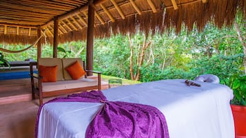Sauna, tratamientos corporales y masajes con piedras calientes