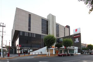 Exterior - Fiesta Inn Tlalnepantla (Tlalnepantla de Baz)