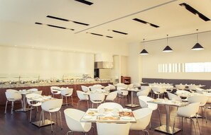 Restaurant - Fiesta Inn Monterrey La Fe (San Nicolas de los Garza)