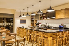 Bar (in der Unterkunft)