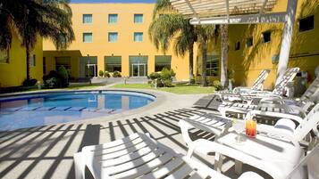 Alberca al aire libre