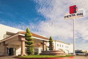 Exterior - Fiesta Inn Saltillo (Saltillo)