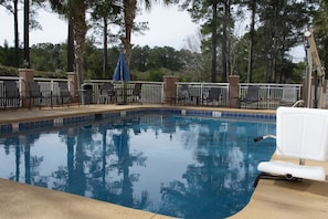 Outdoor pool, pool loungers