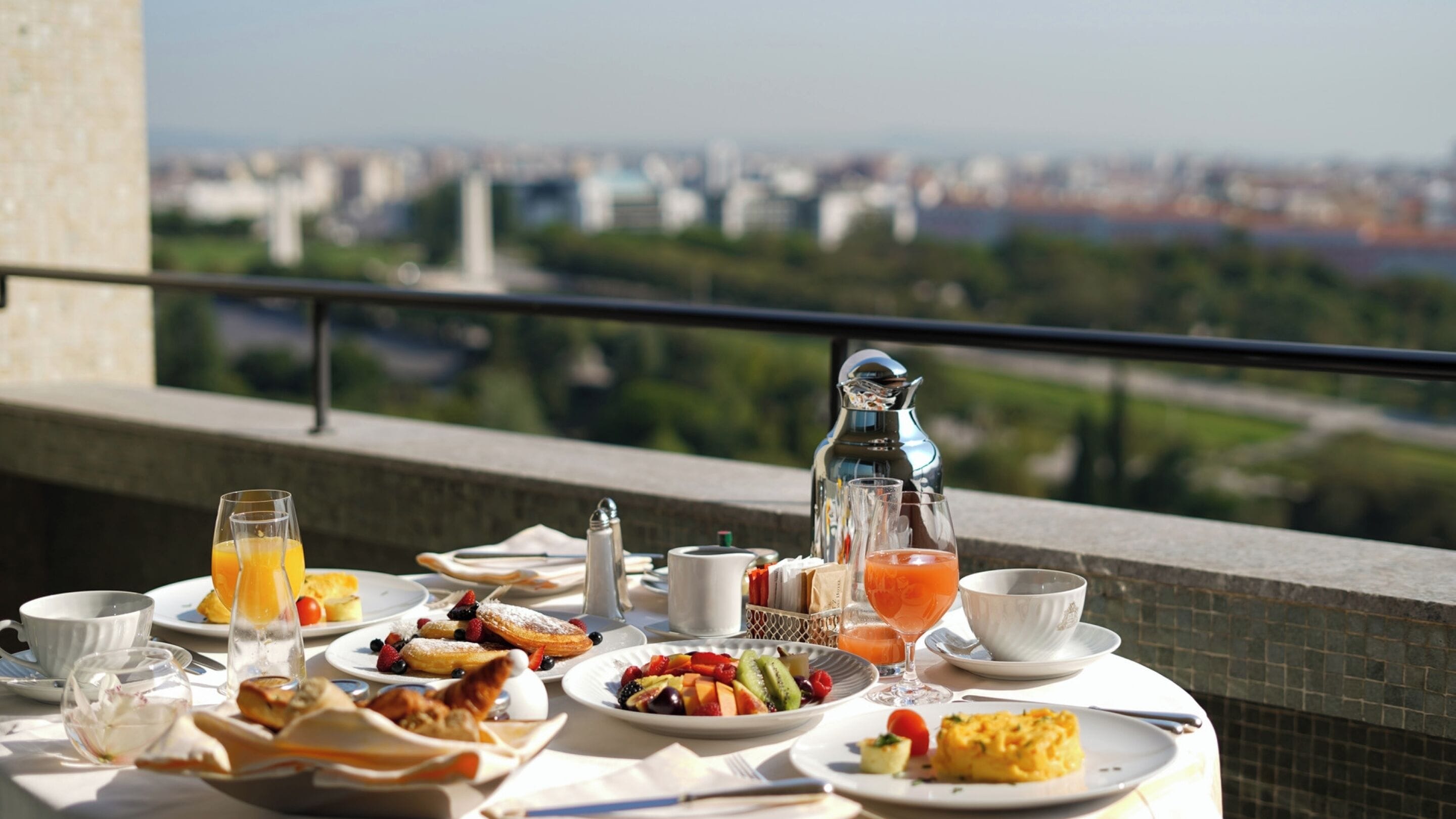 Room service – dining