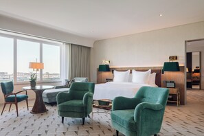 Royal Suite, 1 King Bed, Smoking (Pedro Leitao) | Billiards