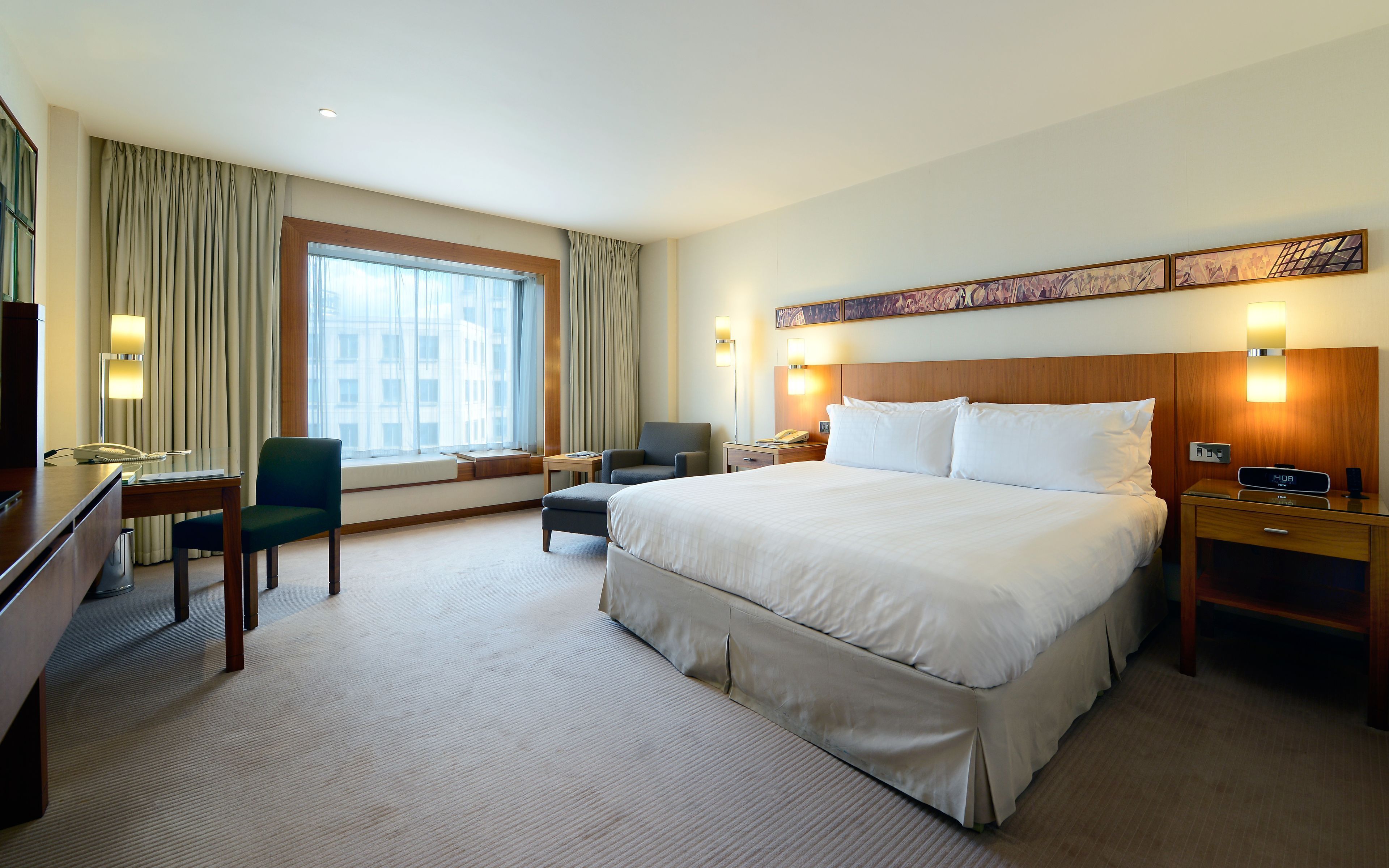 Egyptian cotton sheets, premium bedding, down comforters, pillowtop beds