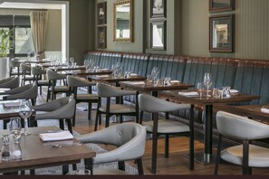 Daily buffet breakfast (GBP 17 per person)