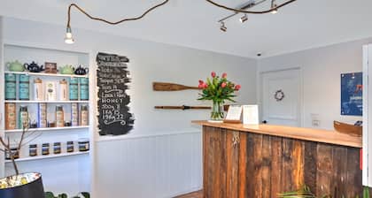 Pleasant Way River Lodge