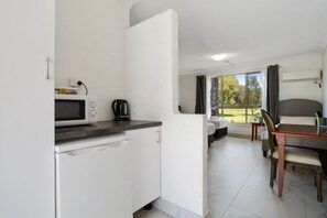 Familiekamer (Queen 2 Single Room) | Gratis wifi, beddengoed