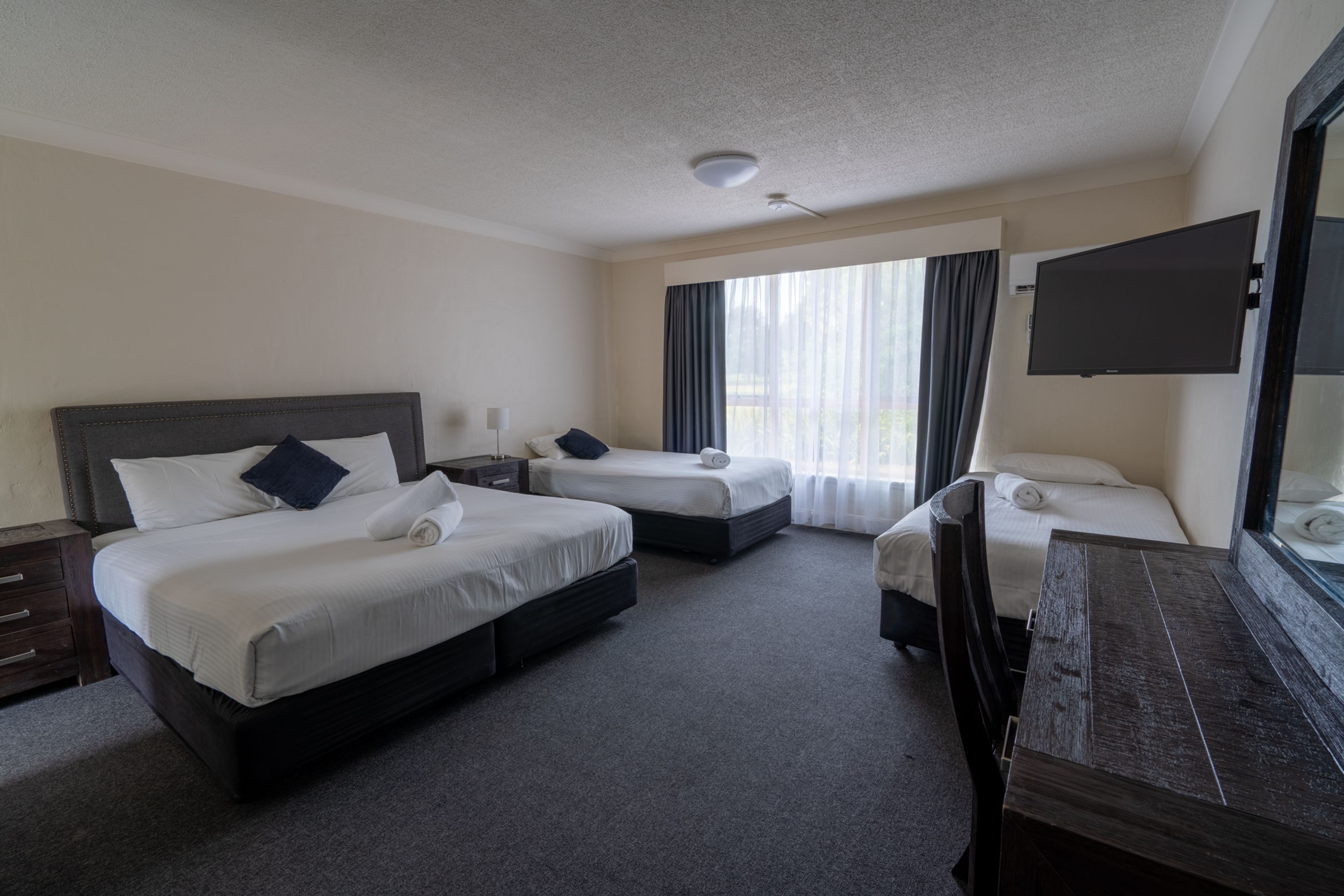 Free WiFi, bed sheets