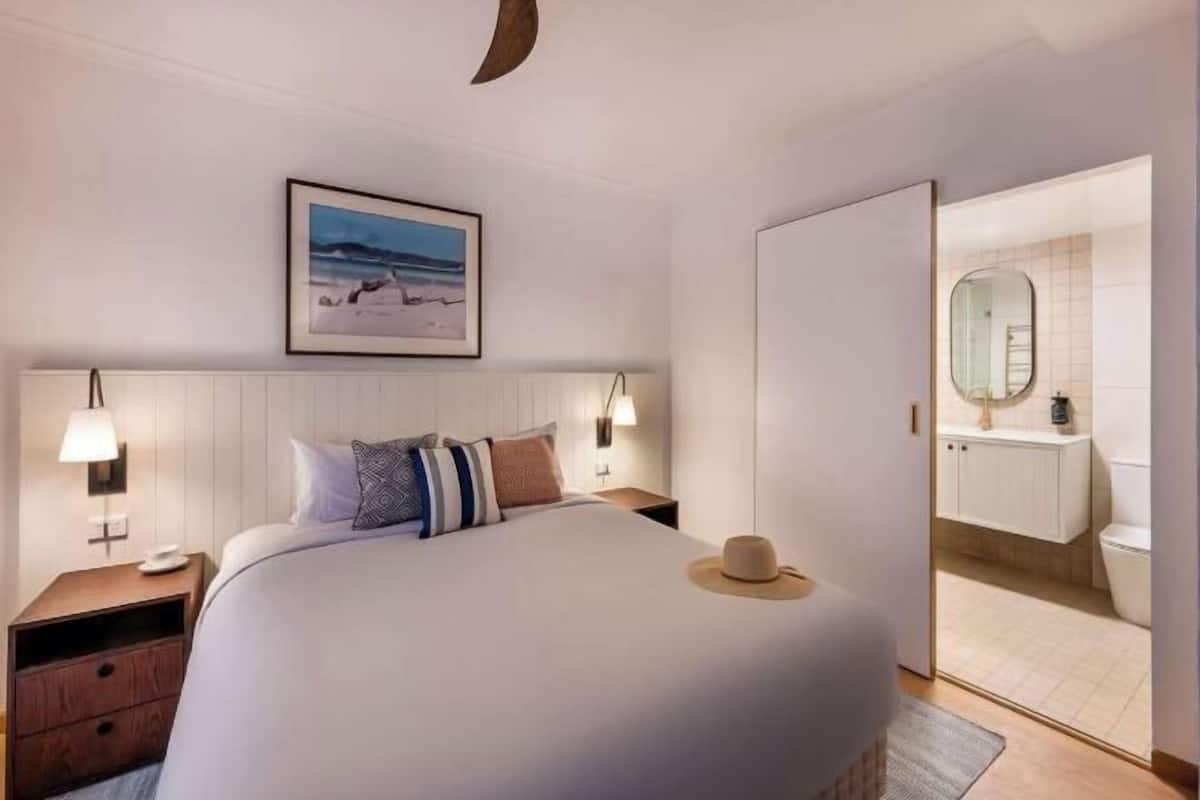In-room safe, blackout curtains, iron/ironing board, free WiFi