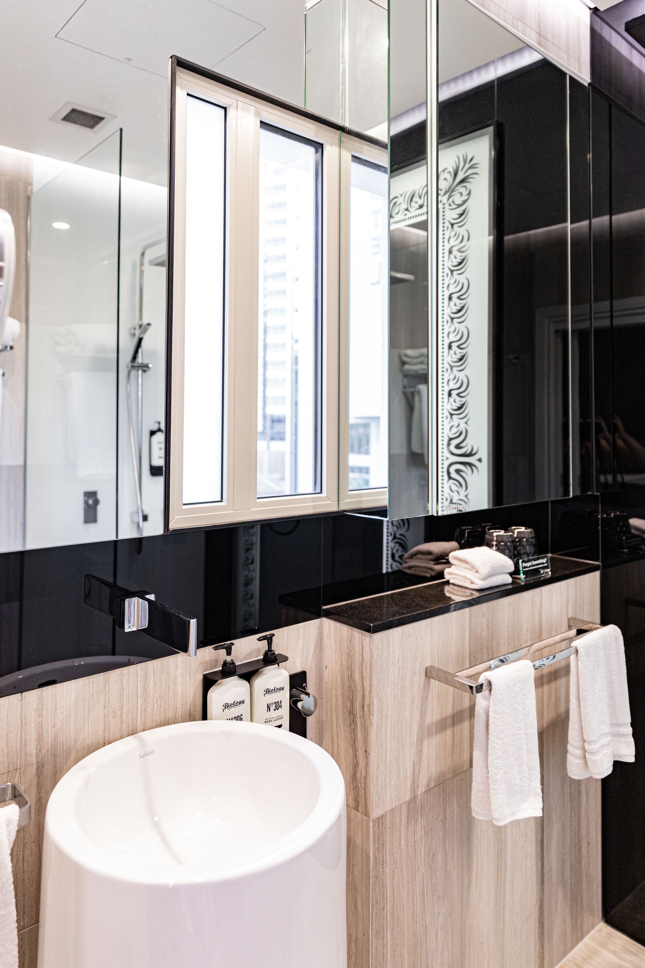 heritage suite | egyptian cotton sheets, premium bedding, pillow-top beds, in-room safe