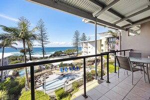 1 Bedroom Ocean View Apartment | Terrace/patio