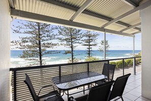 1 Bedroom Beachfront Apartment | Terrace/patio