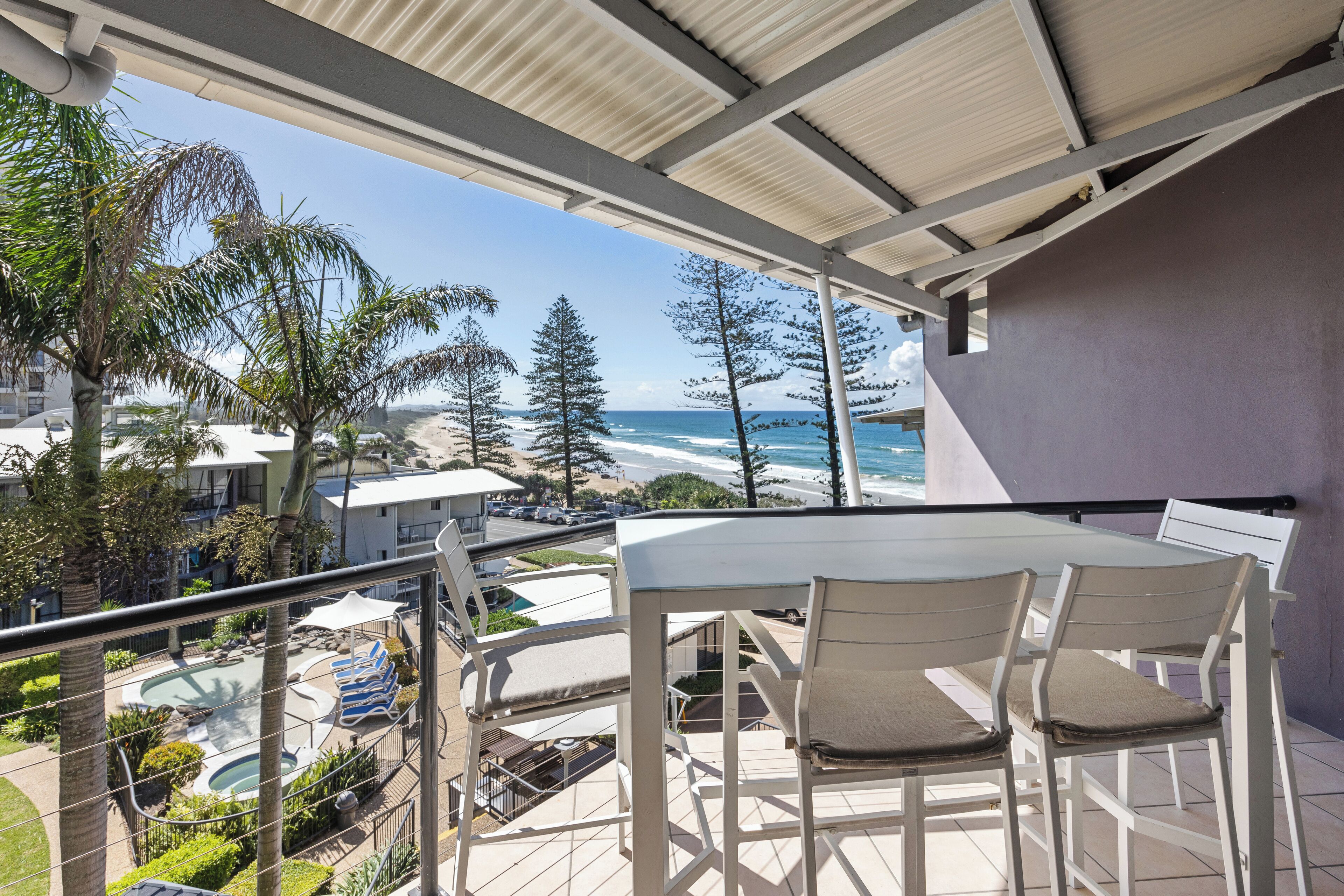 1 Bedroom Ocean View Apartment | Terrace/patio