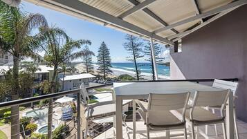 1 Bedroom Ocean View Apartment | Terrace/patio