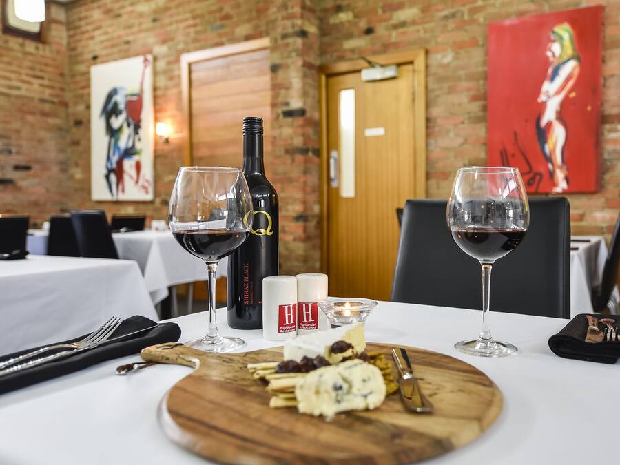 Breakfast and dinner served, local cuisine