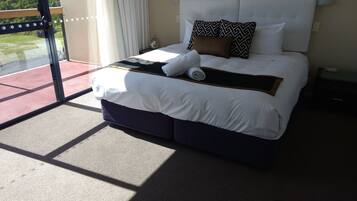 Soundproofing, rollaway beds, bed sheets