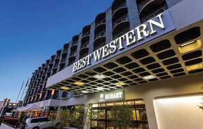 Property entrance - Best Western Hobart (Hobart)