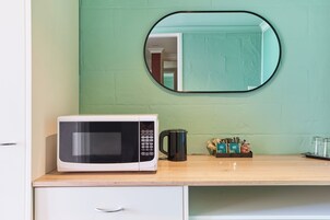 尊贵客房, 1 张大床, 城市景观 | 咖啡和/或咖啡机