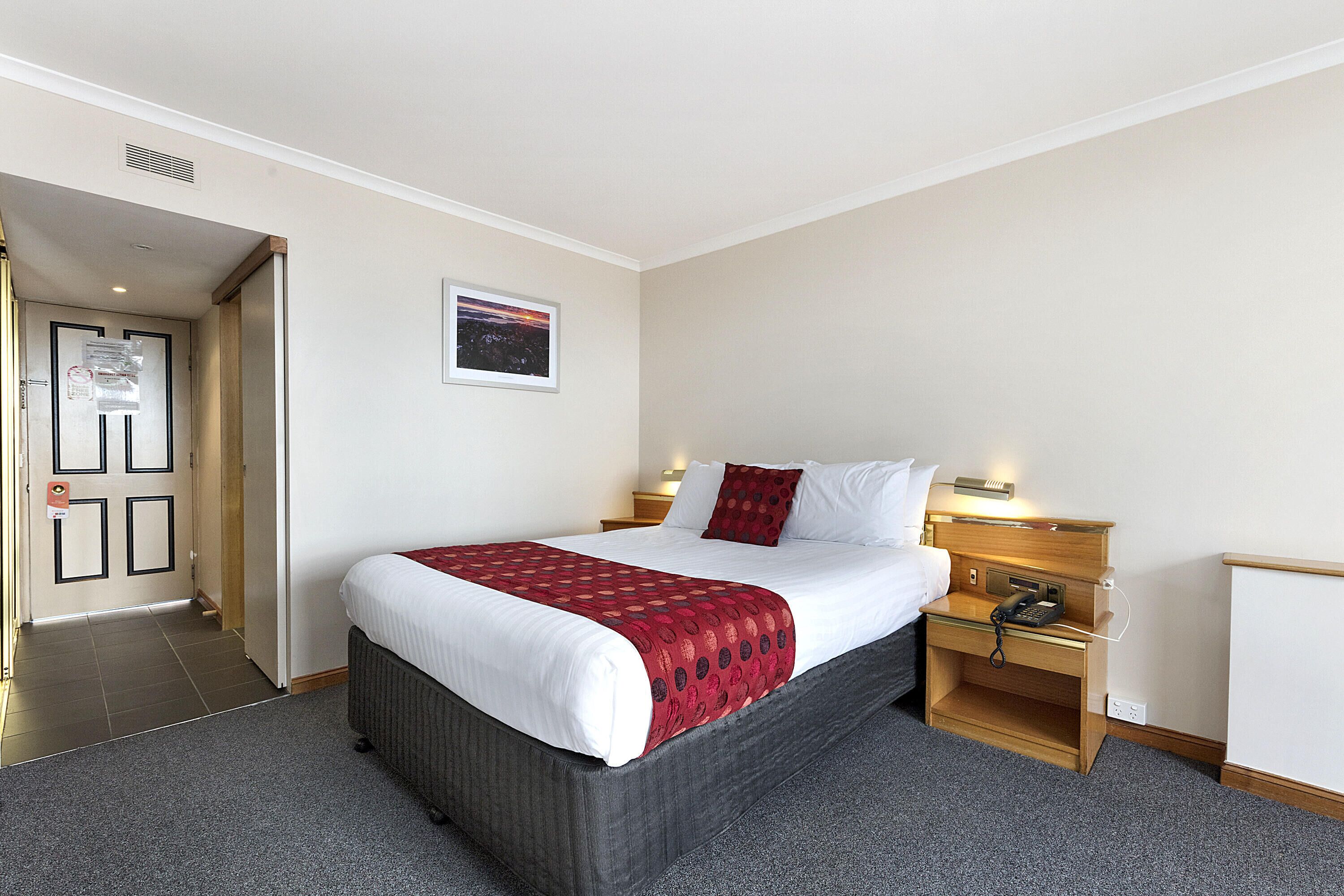 客房内保险箱、遮光窗帘、熨斗/熨衣板、免费 WiFi