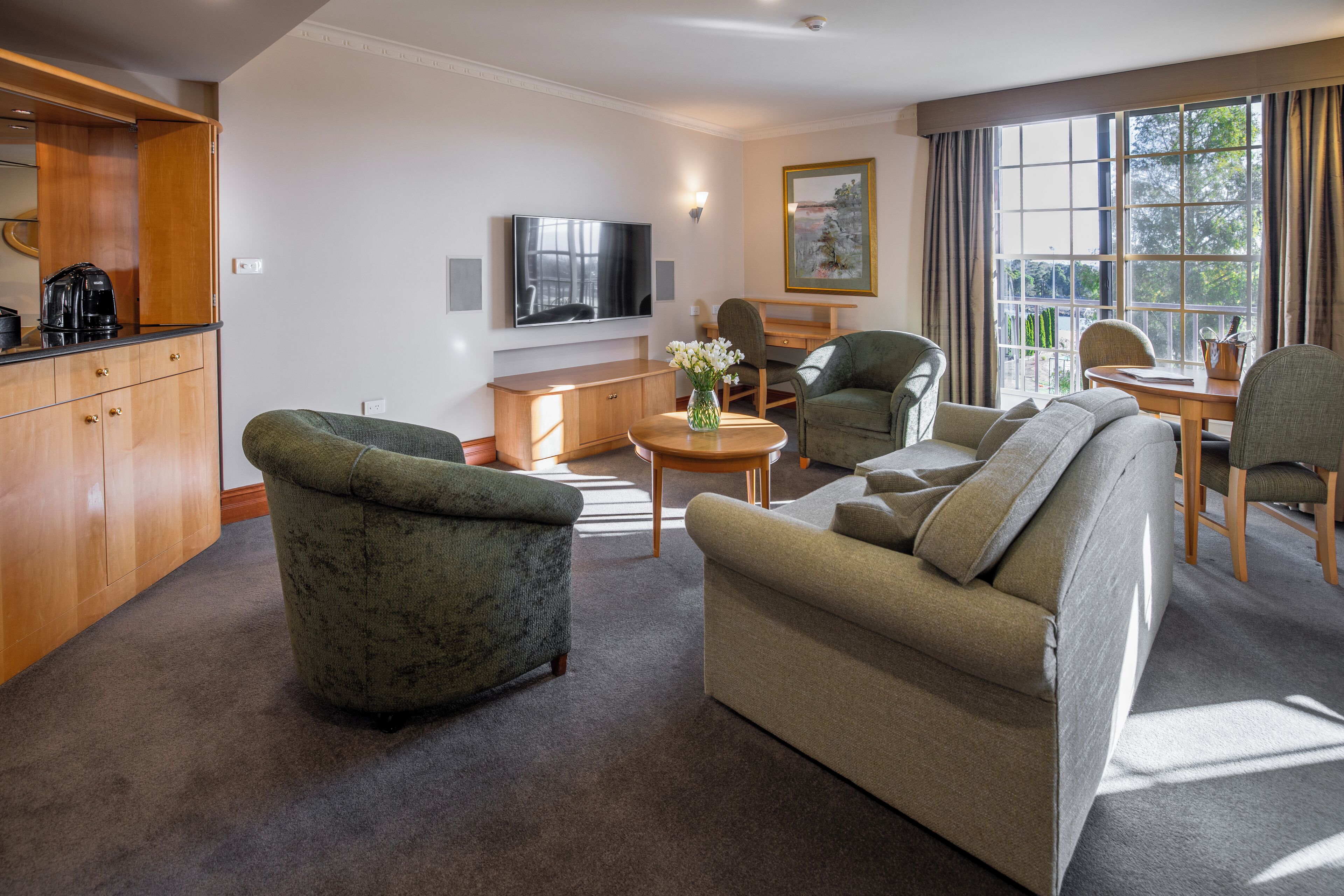 golf suite | living area | 26-inch flat-screen tv with satellite channels