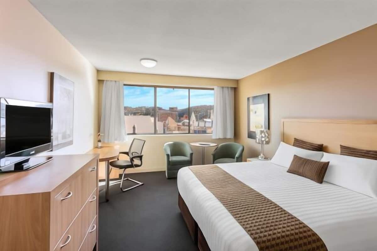 Ropa de cama de alta calidad y minibar