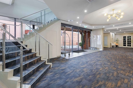 Lobby. Best Western Plus Launceston