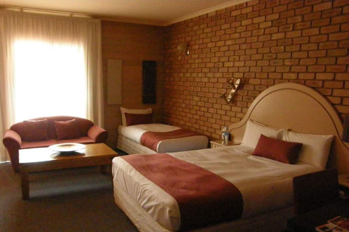 Minibar, coffres-forts dans les chambres, bureau, chambres insonorisées