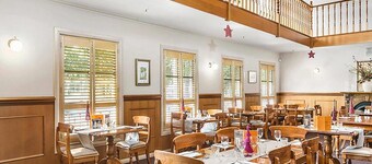 Quality Inn Colonial