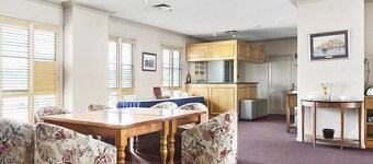 Quality Inn Colonial