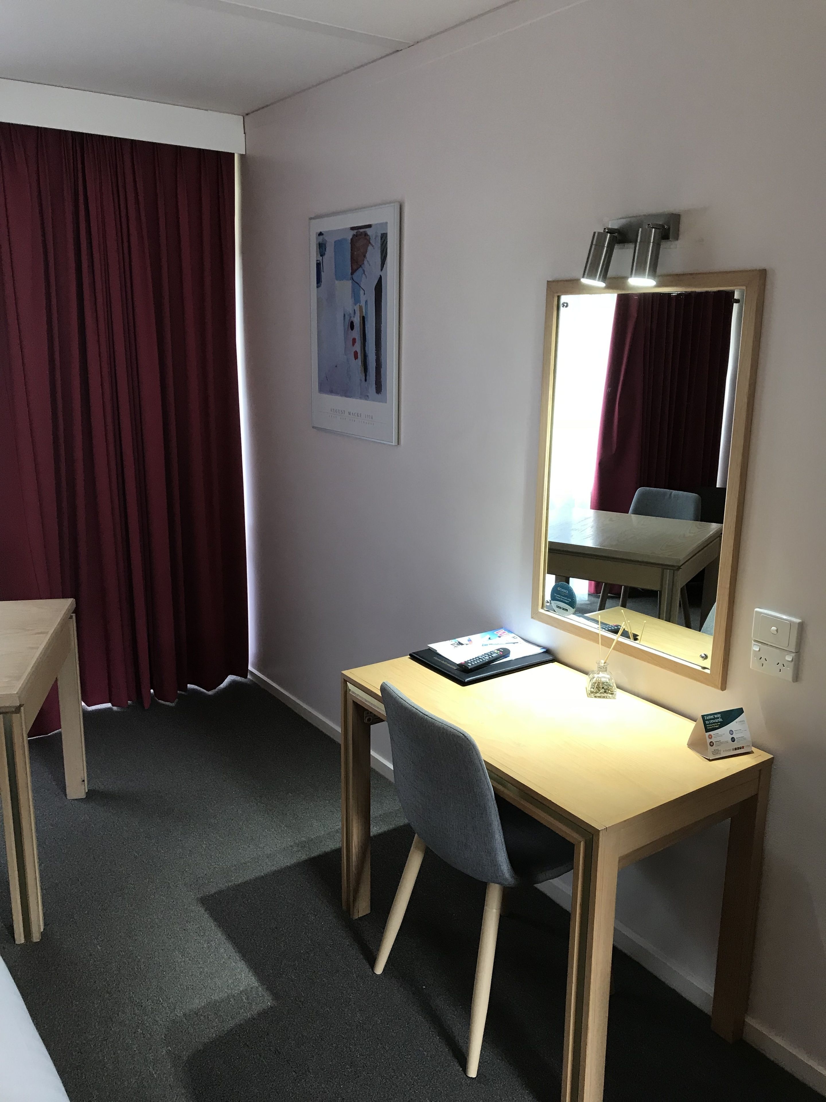 deluxe queen room with pool view - non-smoking | 1 bedroom, egyptian cotton sheets, premium bedding, minibar