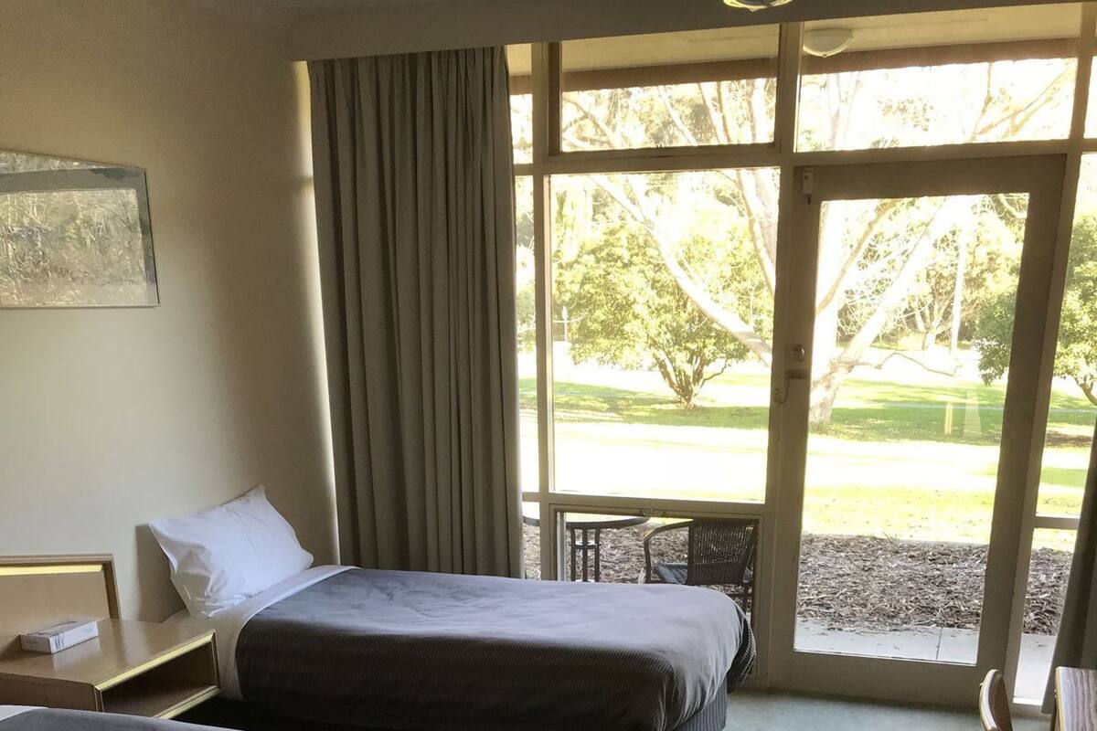 1 bedroom, Egyptian cotton sheets, premium bedding, minibar