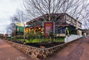 Exterior - Nelsons of Bridgetown (Bridgetown)