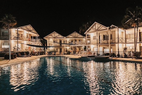 Front of property - evening/night