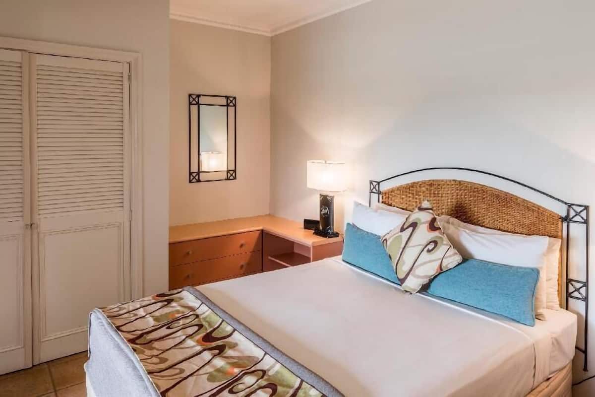 1 bedroom, in-room safe, desk, iron/ironing board