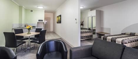 Departamento | Caja de seguridad en la habitación y escritorio