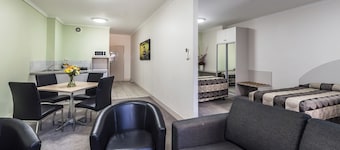 Comfort Inn & Suites Goodearth Perth