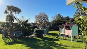 Standard Single Room, 1 Queen Bed, Pool View | 1 bedroom, premium bedding, memory foam beds, free WiFi