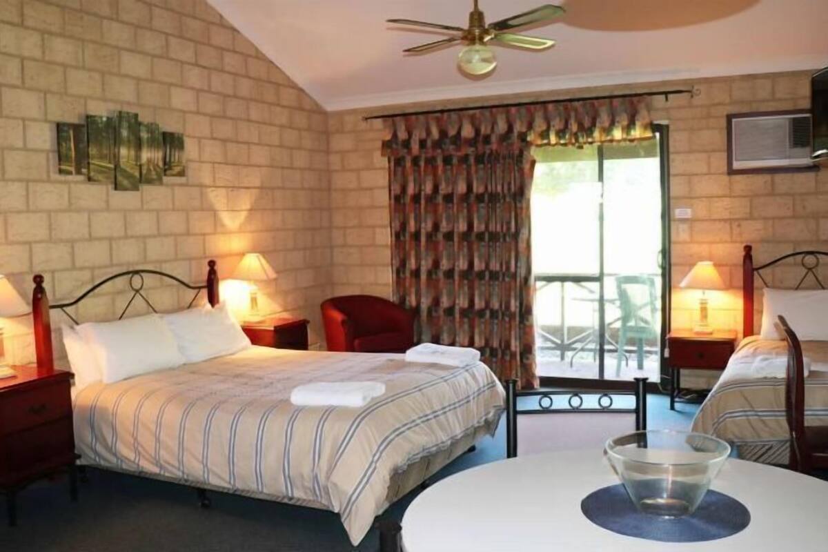 Premium bedding, memory foam beds, iron/ironing board, WiFi (free)