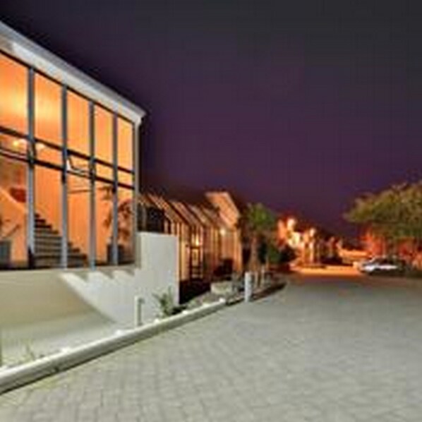 Exterior - Manukau Hotel & Conference Centre (Auckland)