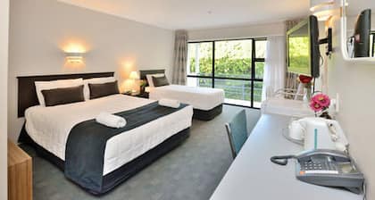 Manukau Hotel & Conference Centre