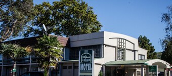 艾爾博斯小屋酒店及會議中心