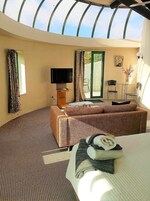 Room, 1 King Bed, Jetted Tub (Penthouse)