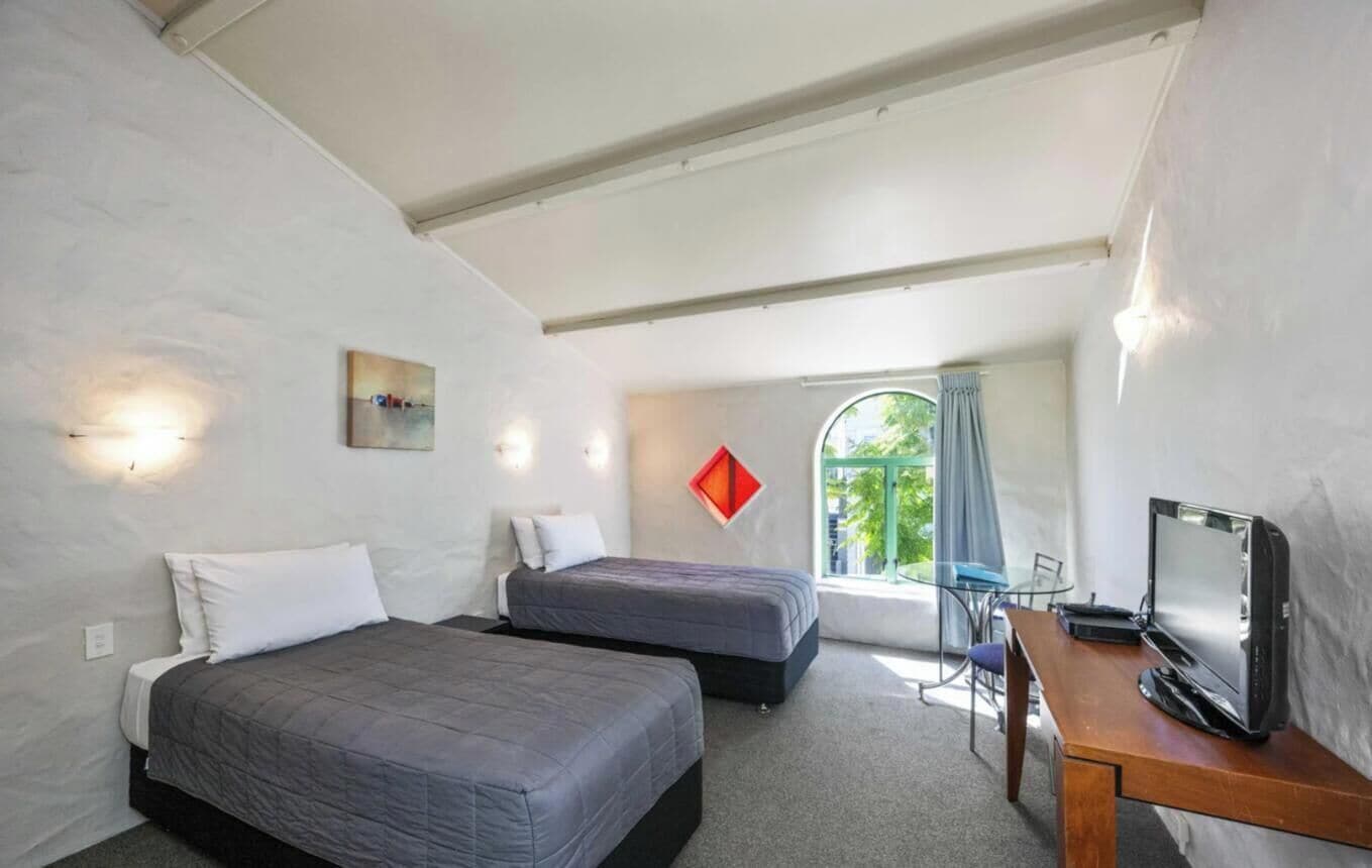 Twin Studio | Soundproofing, iron/ironing board, free WiFi, bed sheets