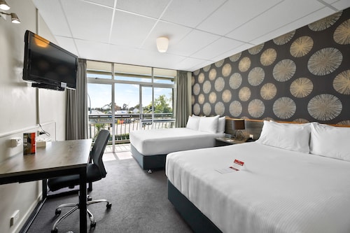 Heartland Ambassador Hotel Hamilton
