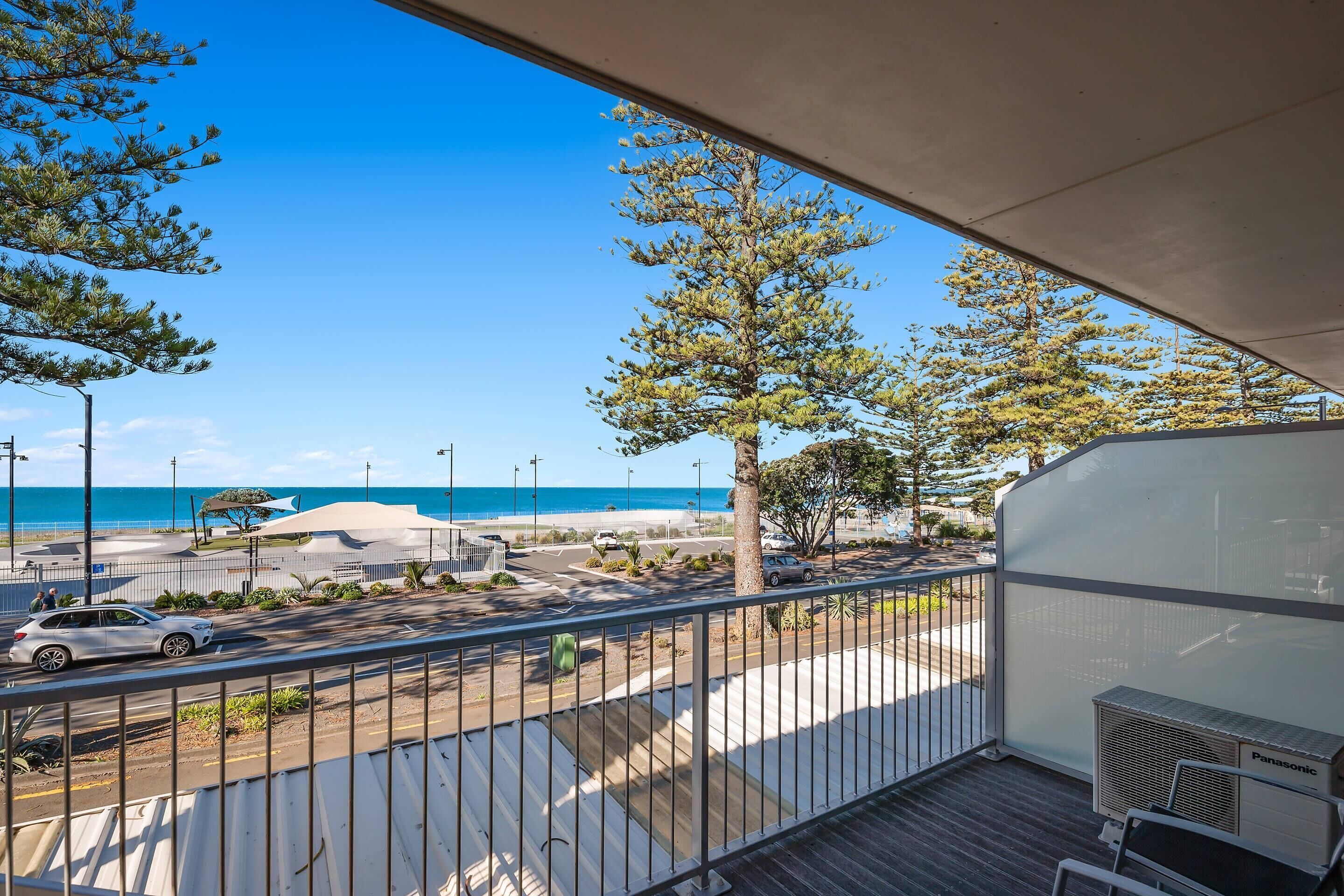 In-room safe, iron/ironing board, free WiFi, bed sheets