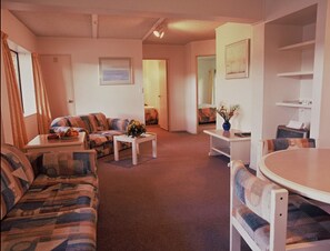 TV, đầu đĩa DVD 